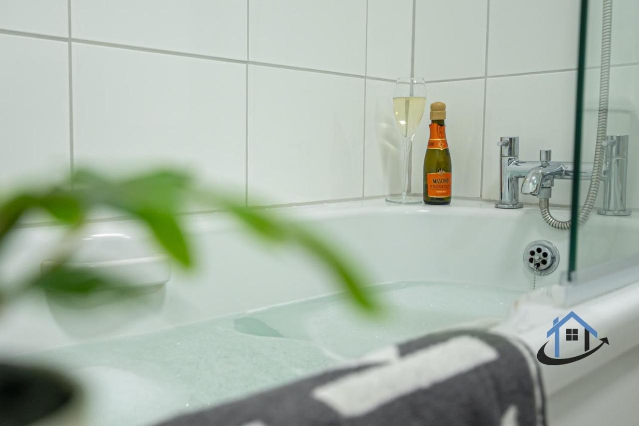Ironside House, Thrapston King Or Twin Beds, Free Parking, Workspace, Corporates, Sleeps 8 외부 사진