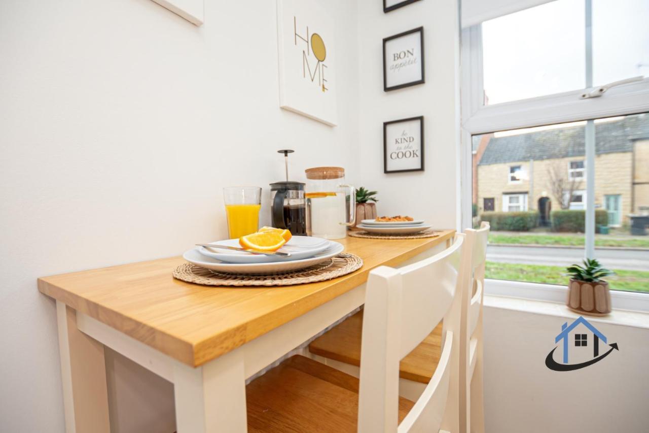 Ironside House, Thrapston King Or Twin Beds, Free Parking, Workspace, Corporates, Sleeps 8 외부 사진